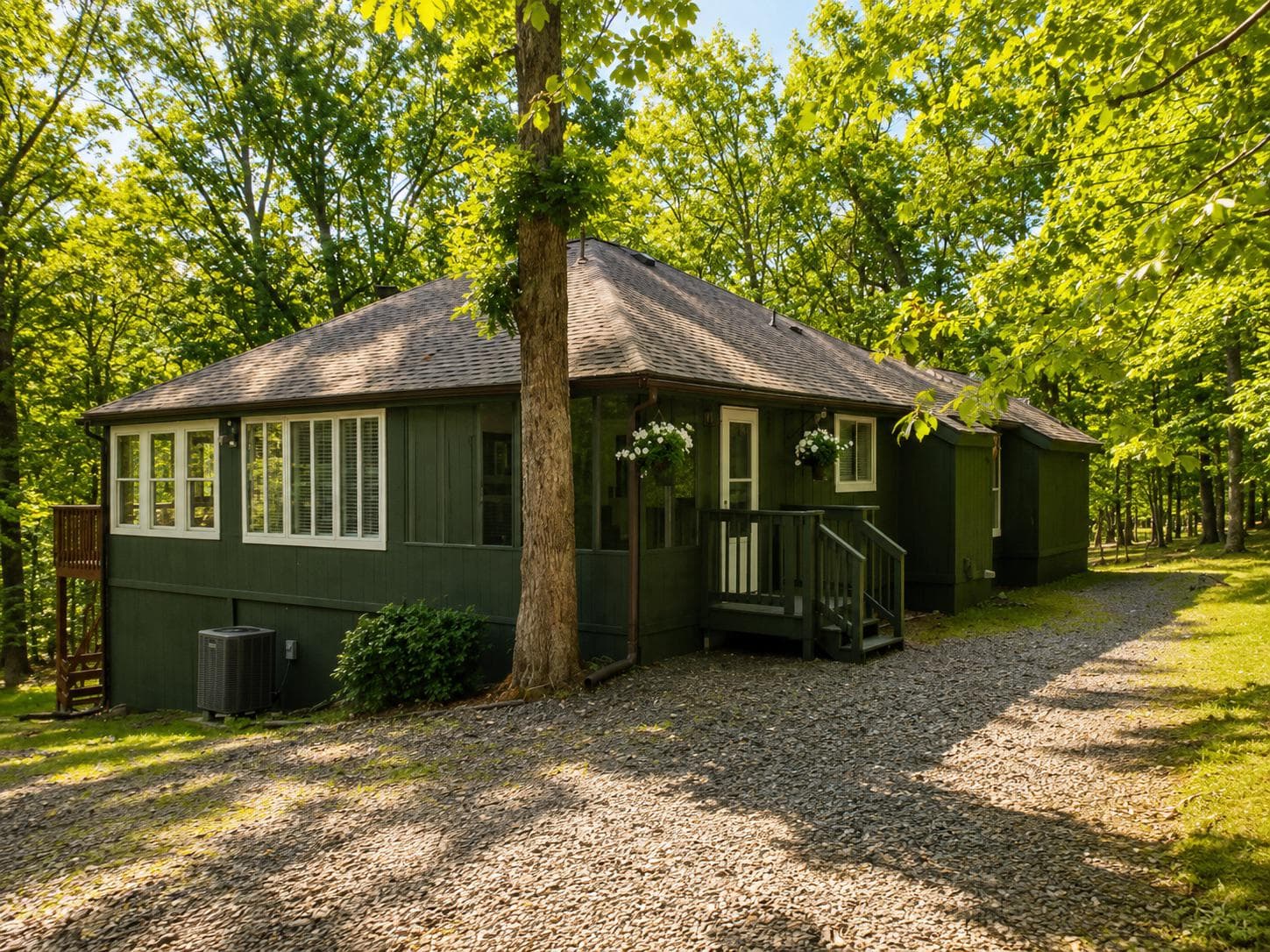 36 Snowflake Lane, Hedgesville
