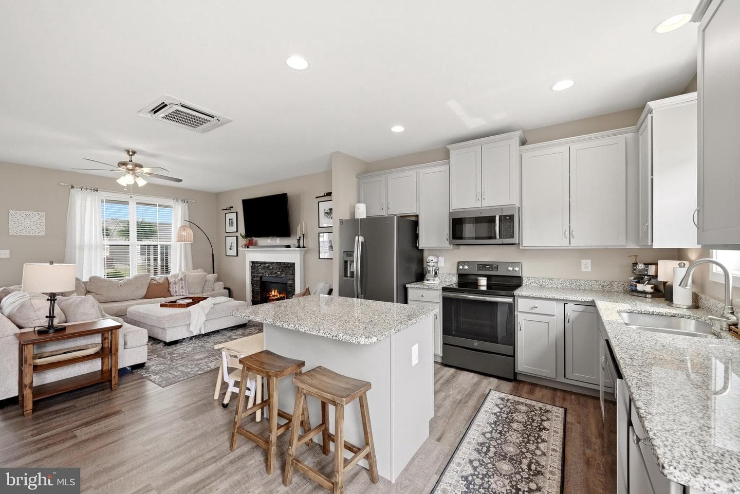 126 Kennedy Circle photo 18