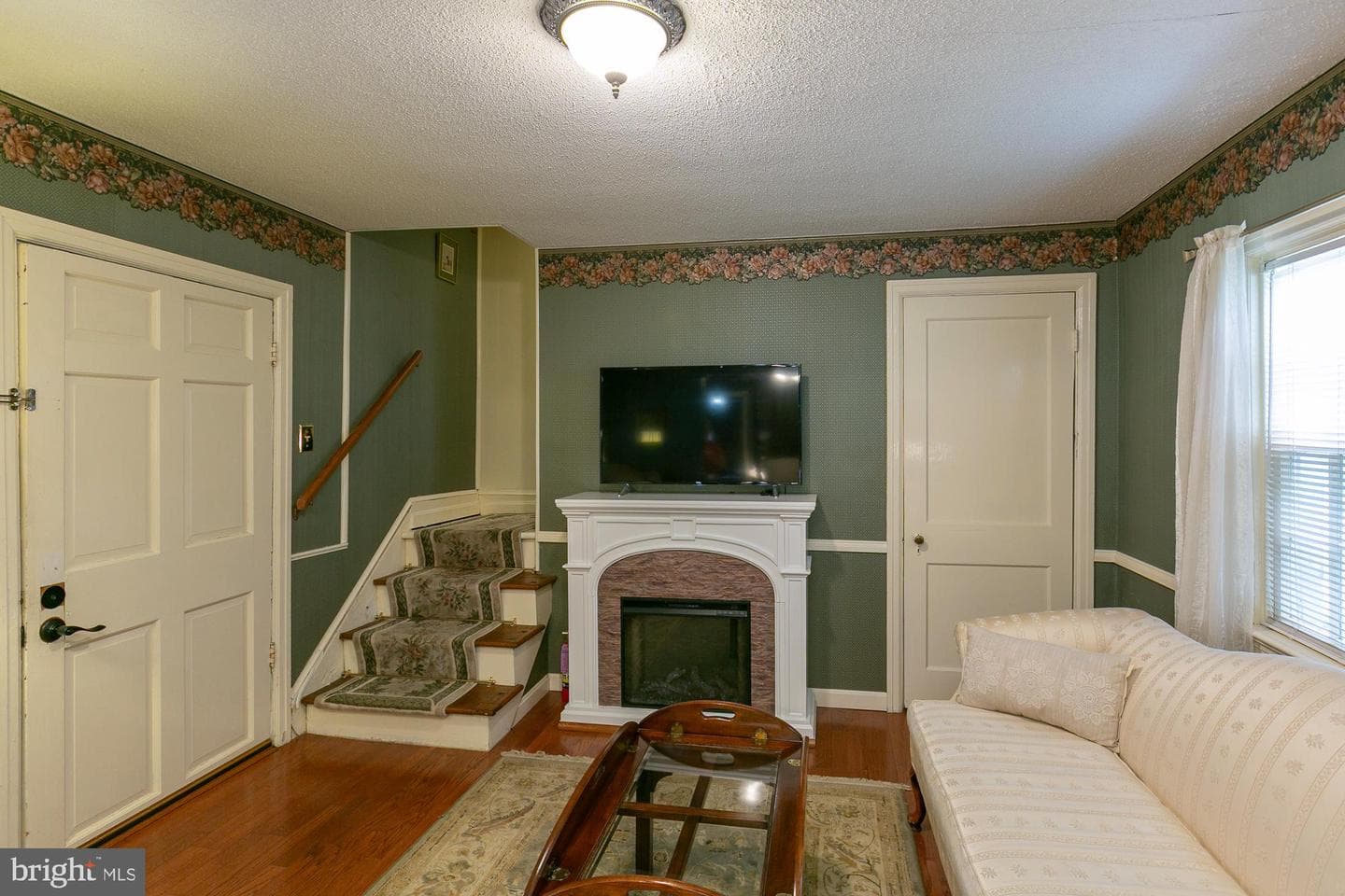 417 E Washington Street photo 23