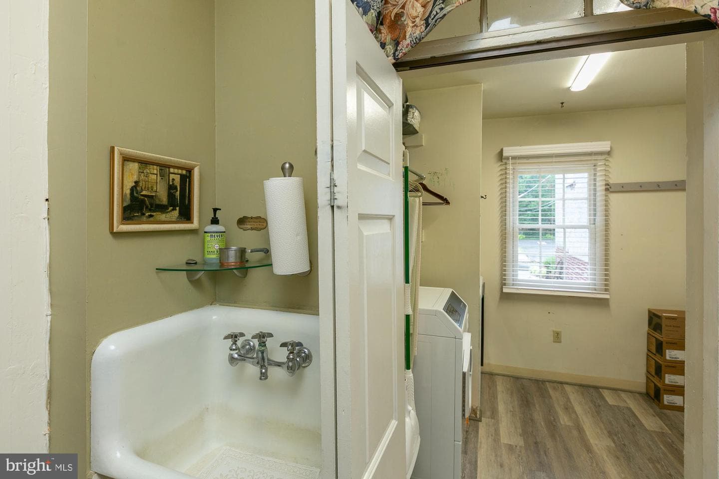 417 E Washington Street photo 57