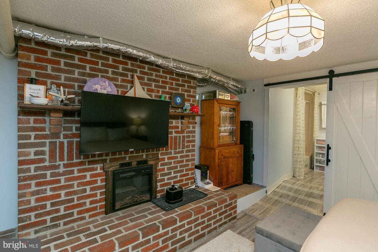 417 E Washington Street photo 93