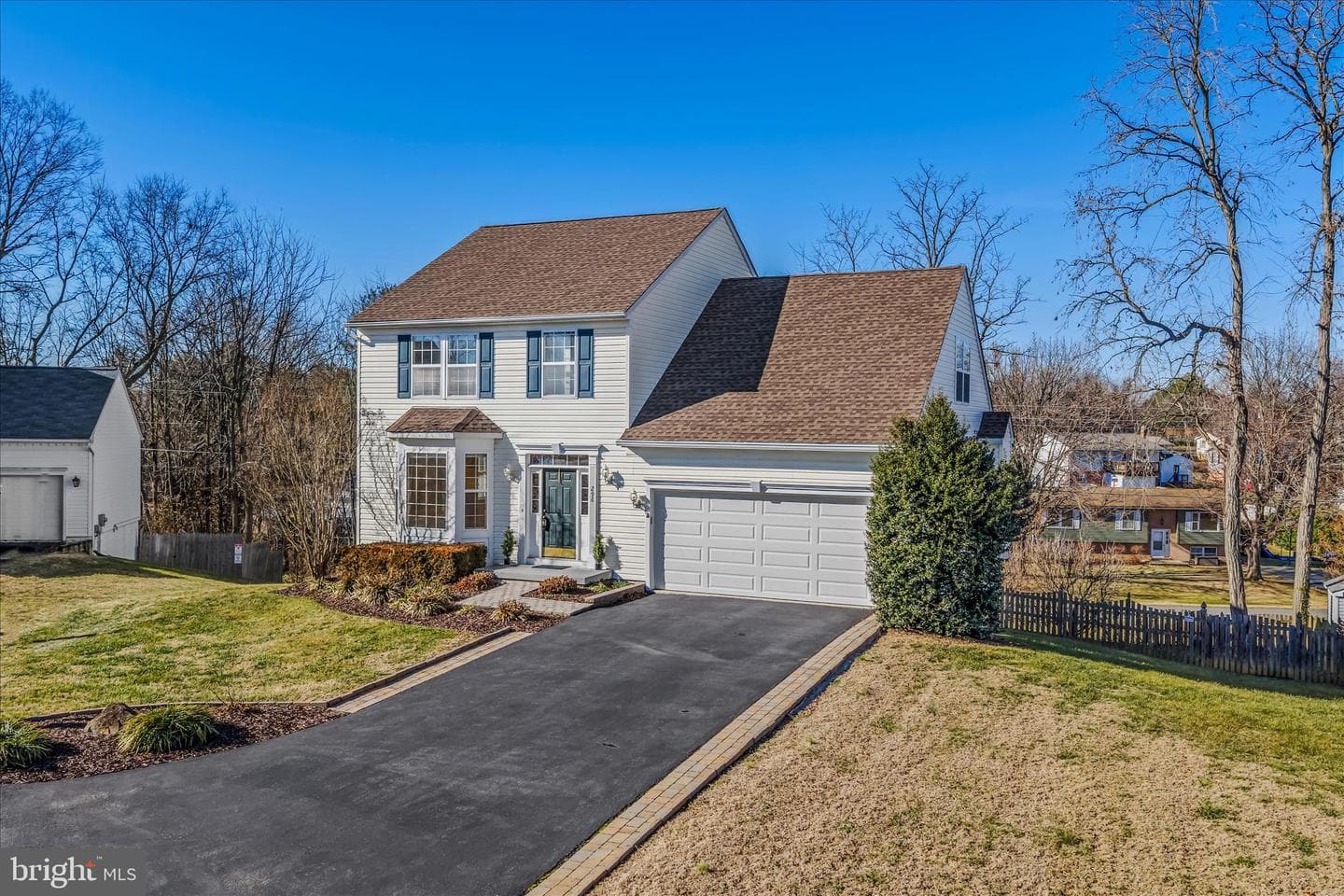296 Kimberwicke Drive N photo 4