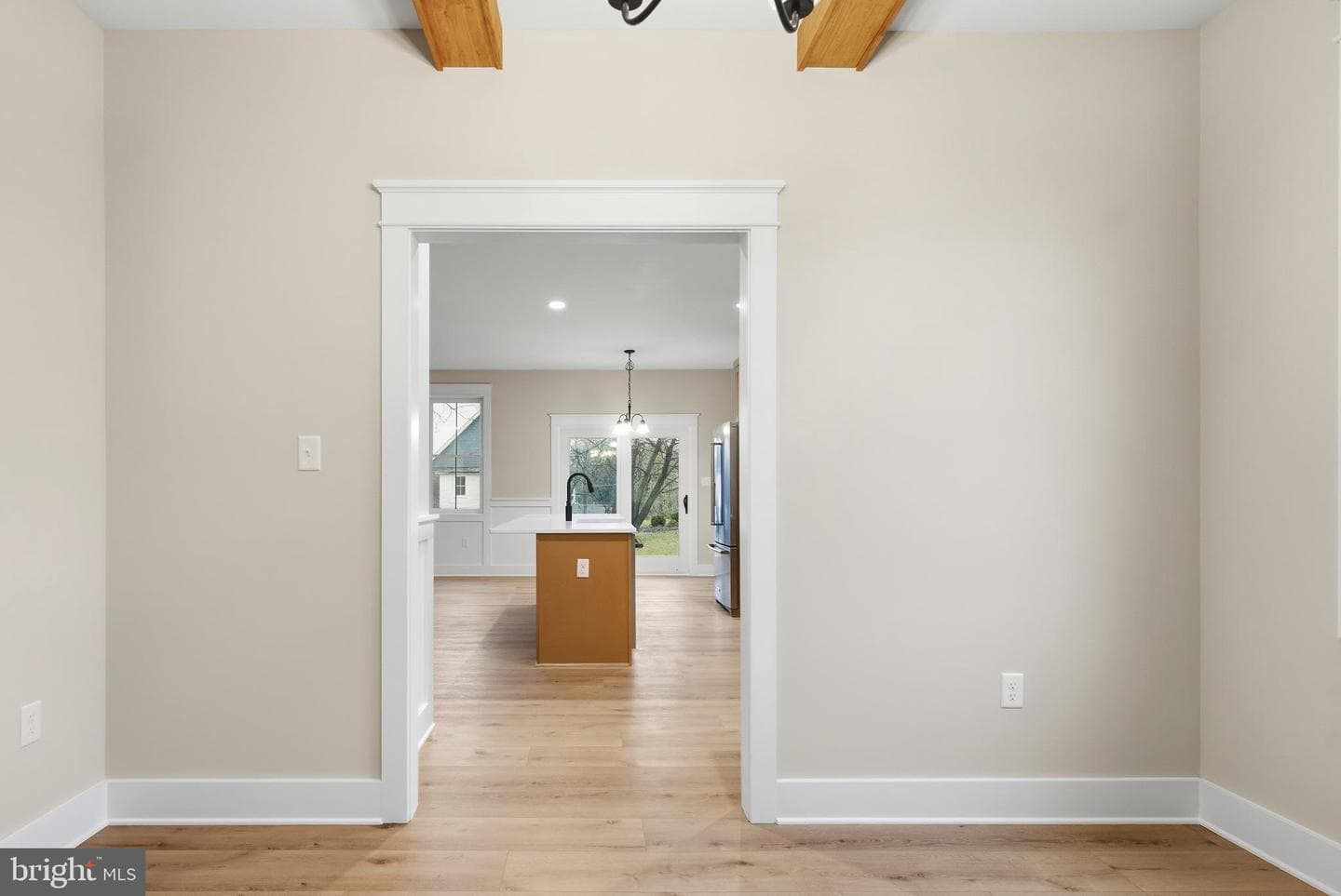 1035 Putnam Street photo 13