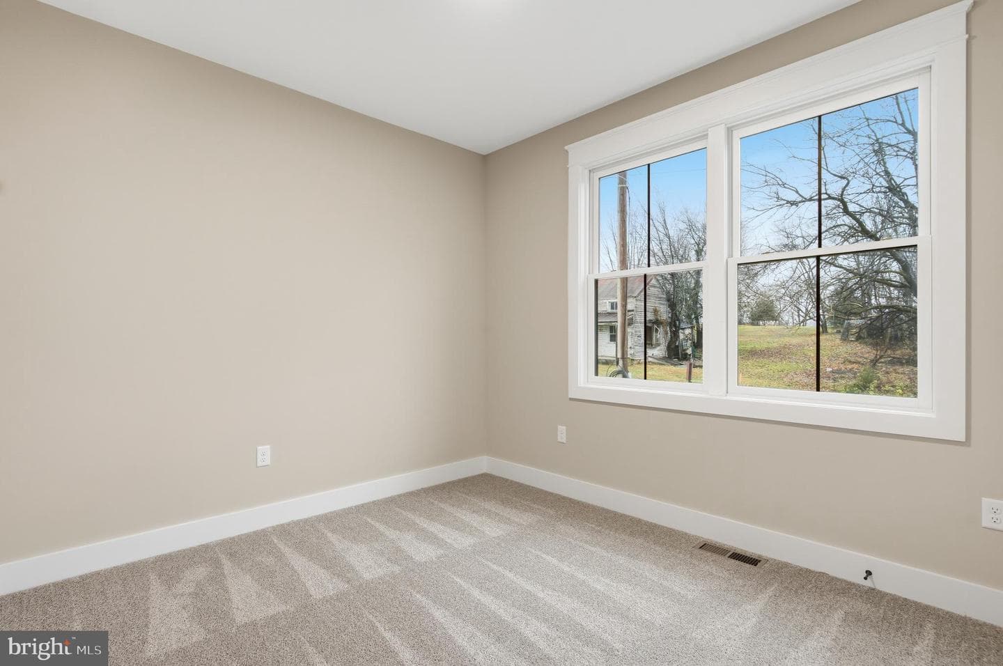 1035 Putnam Street photo 22