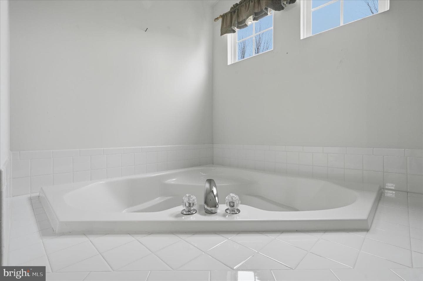 41 Pinehurst Court photo 32