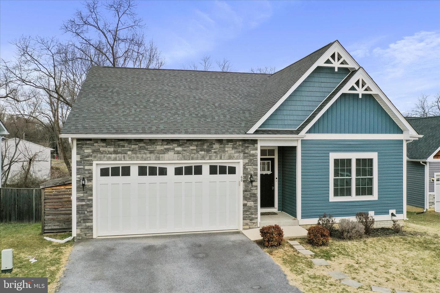 60 Village Circle photo 38