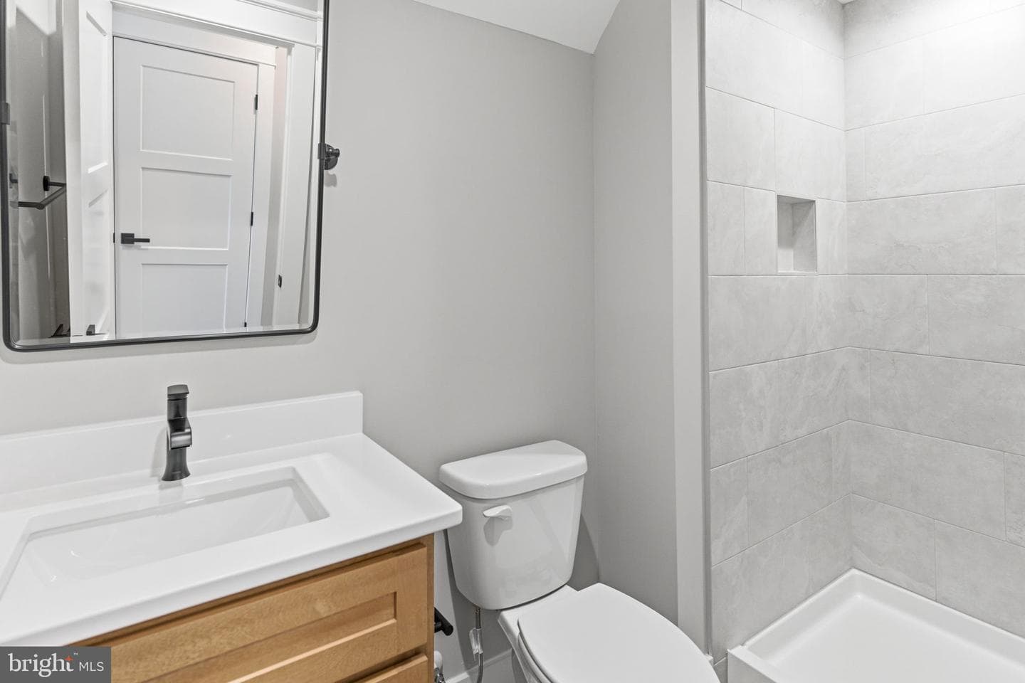 121 Oxbow Court photo 46
