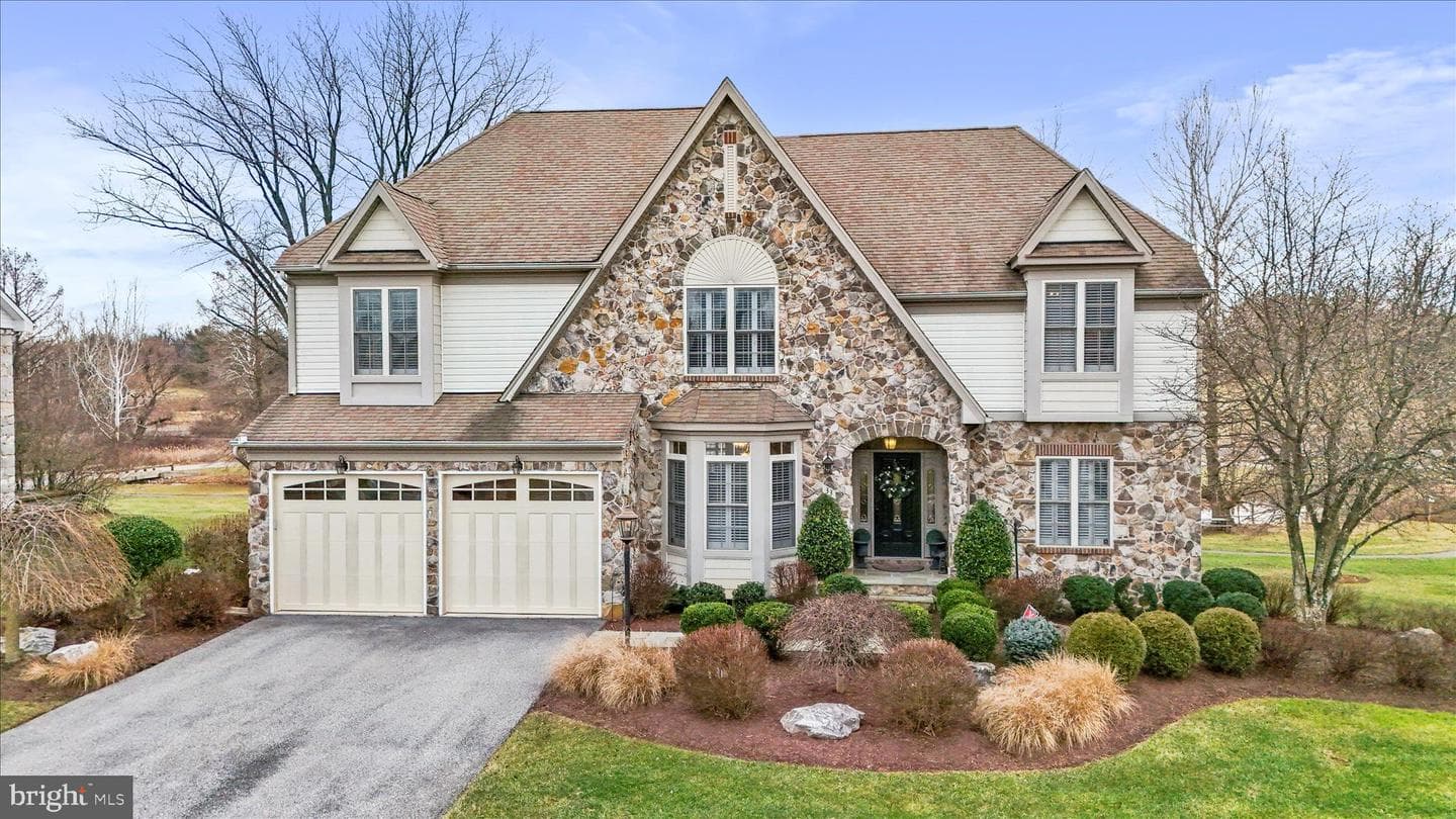 33 Louisa Beall Lane, Charles Town