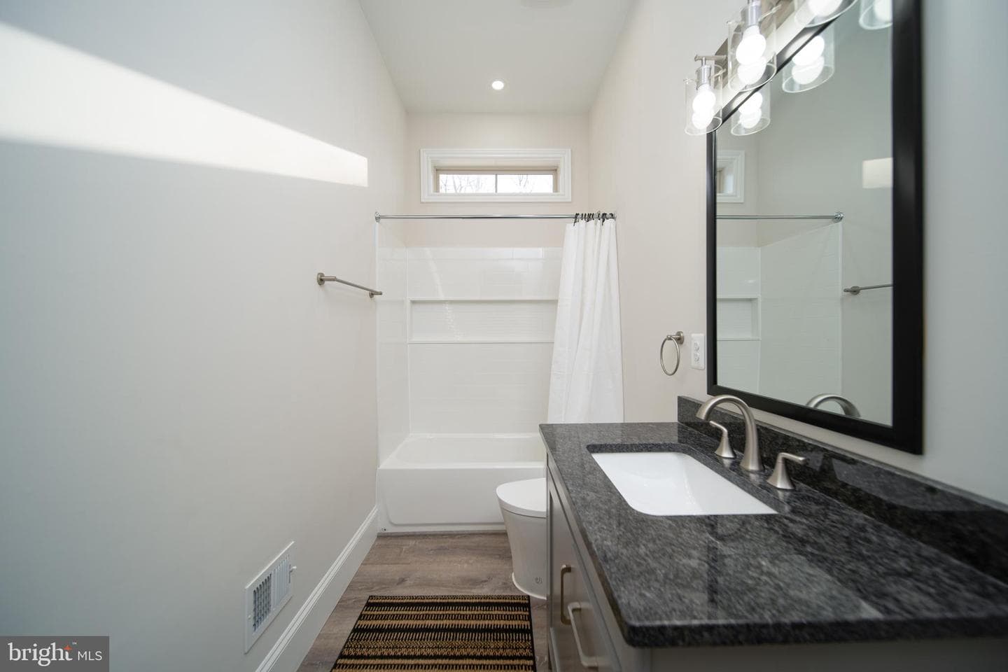 659 Waterside Drive photo 23
