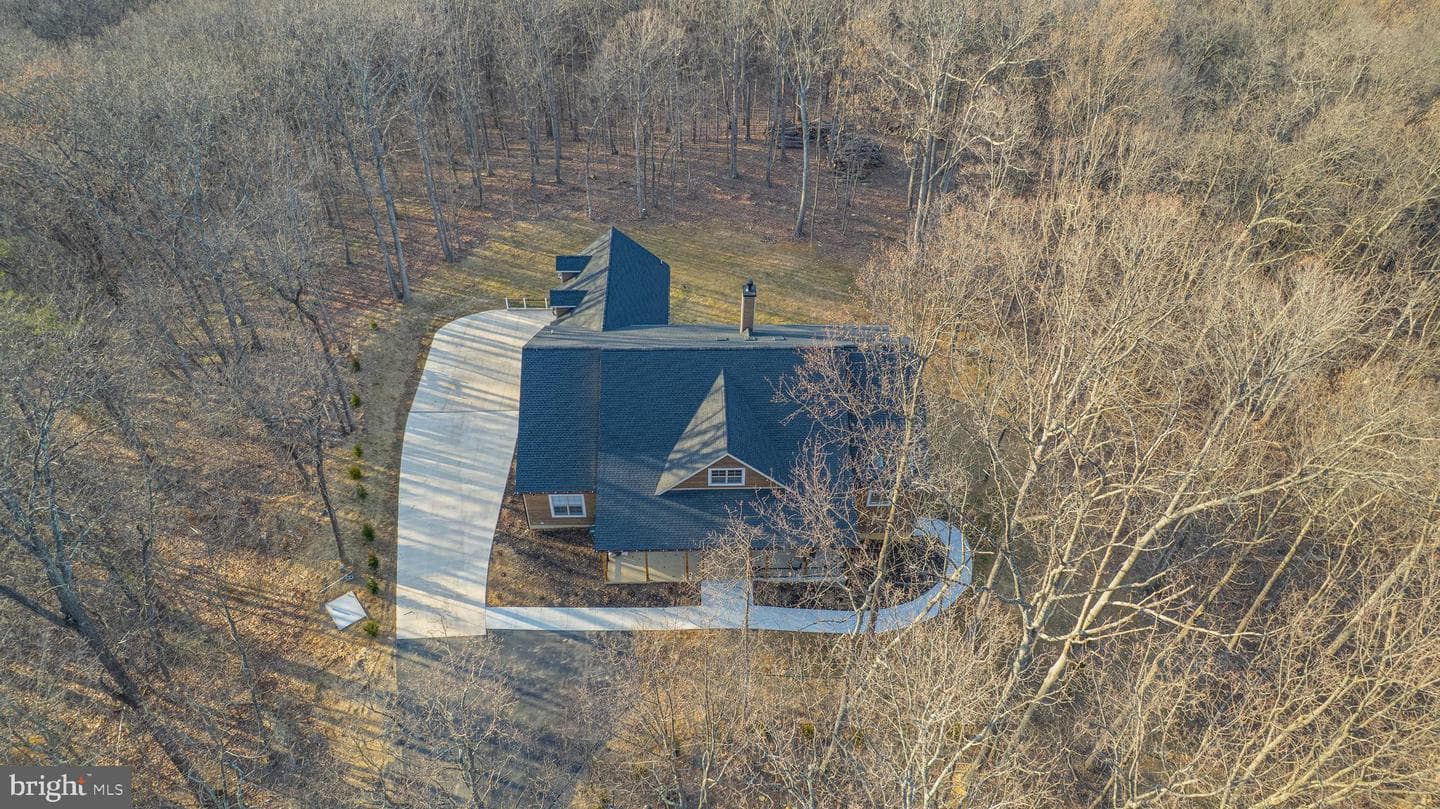 659 Waterside Drive photo 37