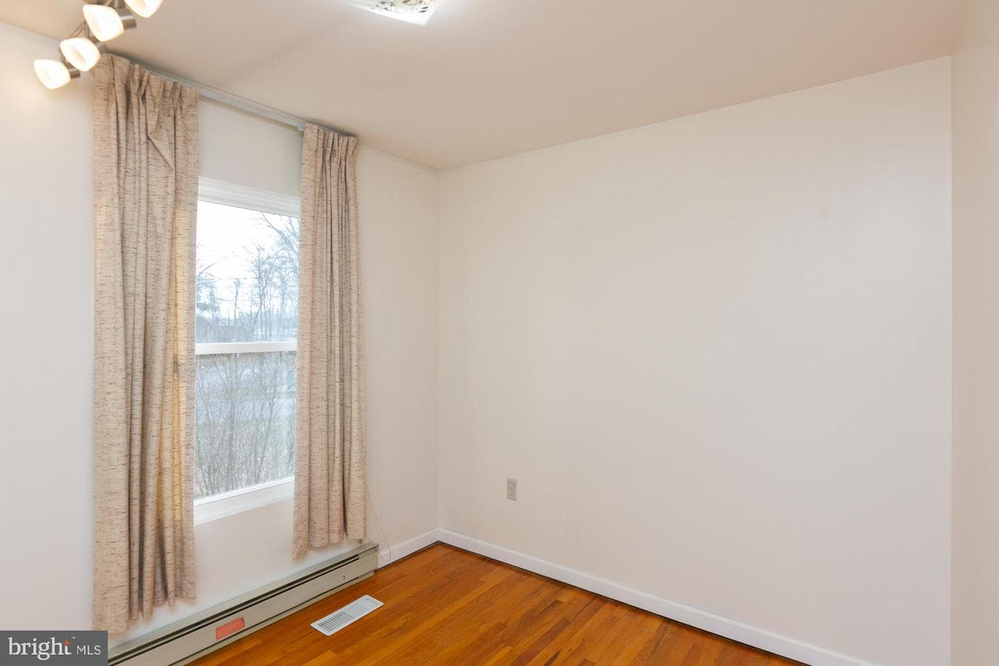 19 Cardinal Drive photo 28
