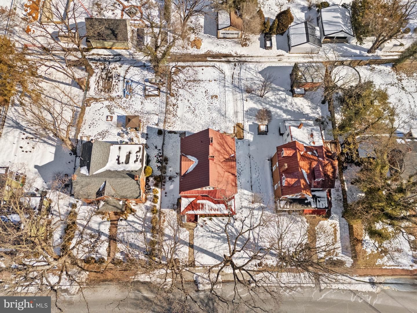 523 S George Street photo 14