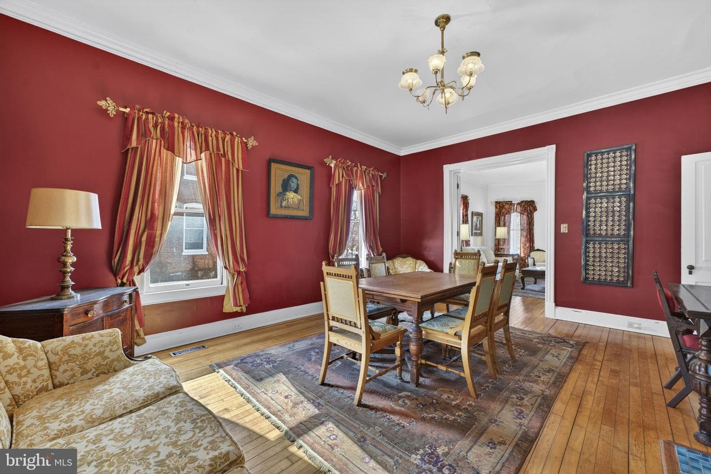 523 S George Street photo 34