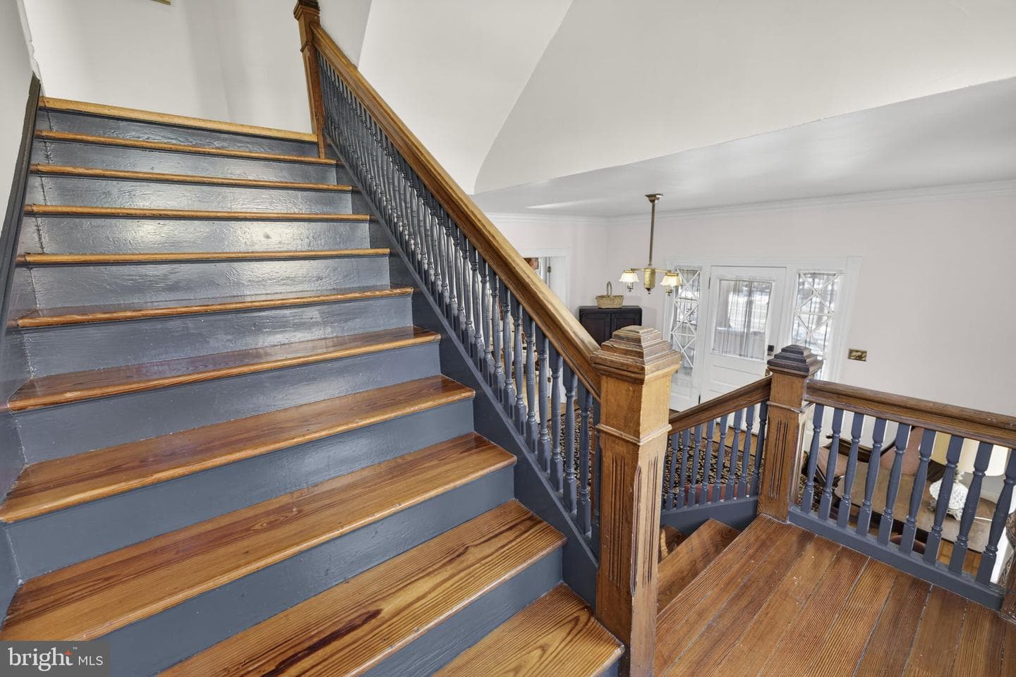 523 S George Street photo 48