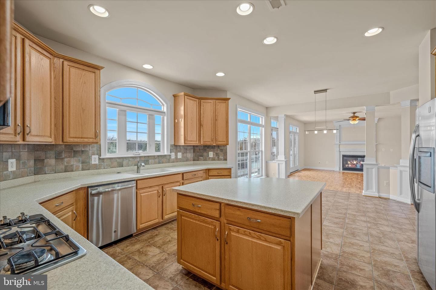 48 Field Crest Court photo 17