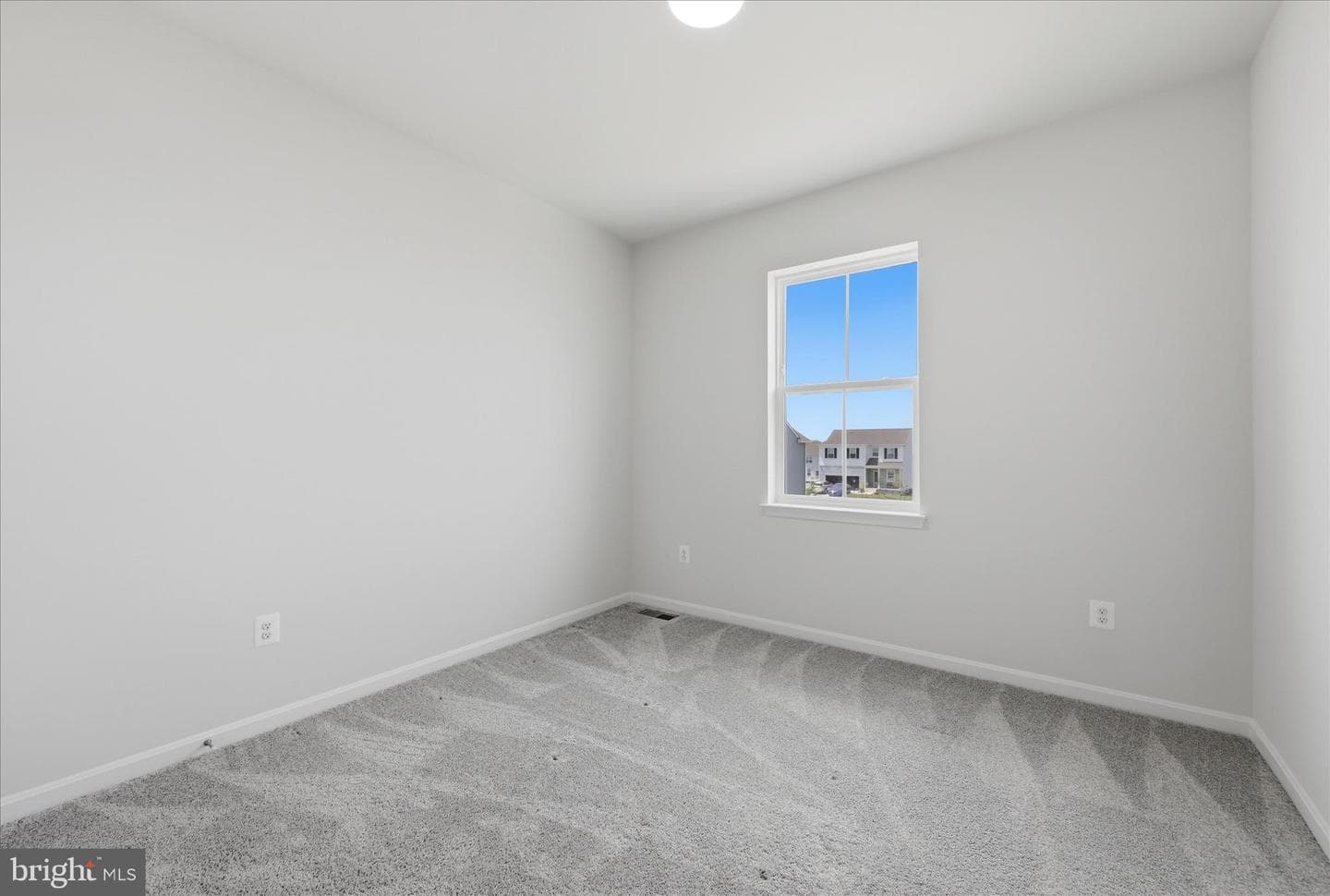 50 Feldberg Drive photo 28