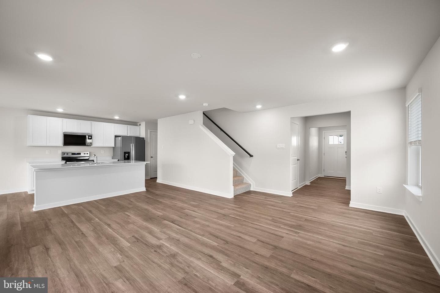 293 Eclipse Street photo 6