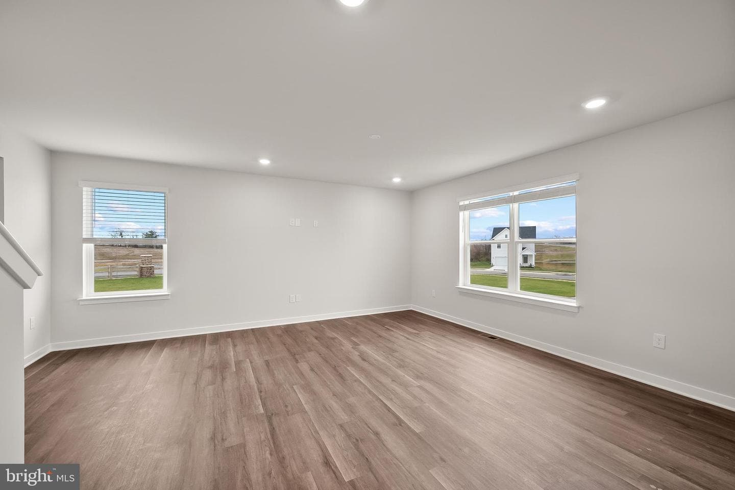 293 Eclipse Street photo 7