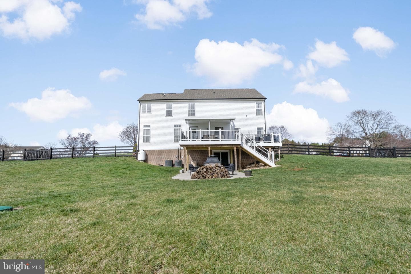 118 Carriage Drive photo 77