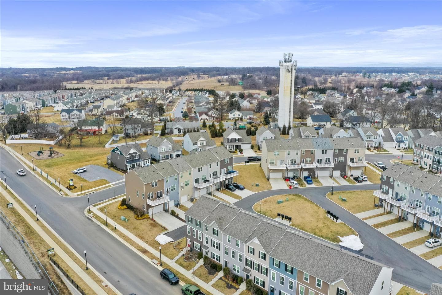135 Presidents Pointe Avenue photo 42
