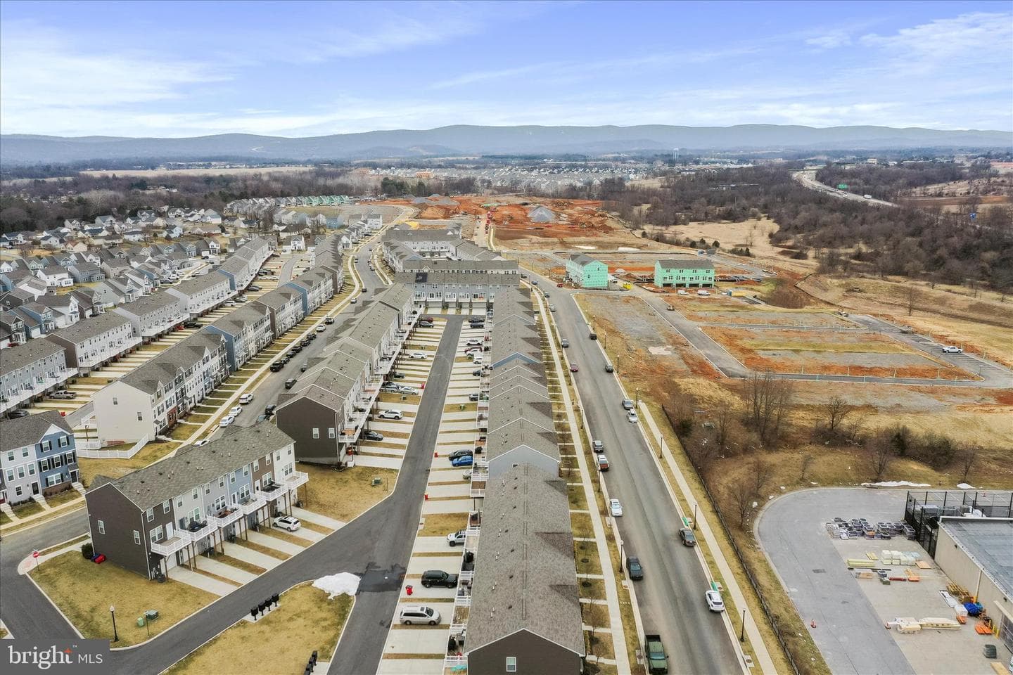 135 Presidents Pointe Avenue photo 44