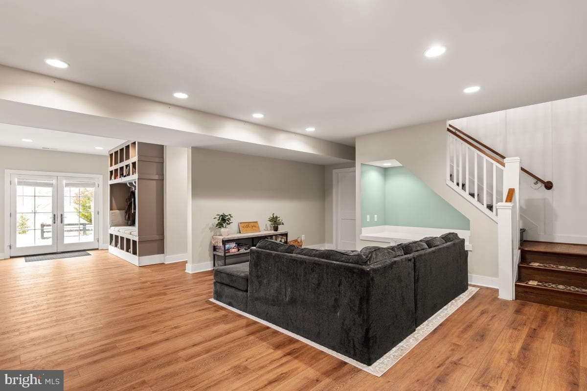328 Multnomah Lane photo 36