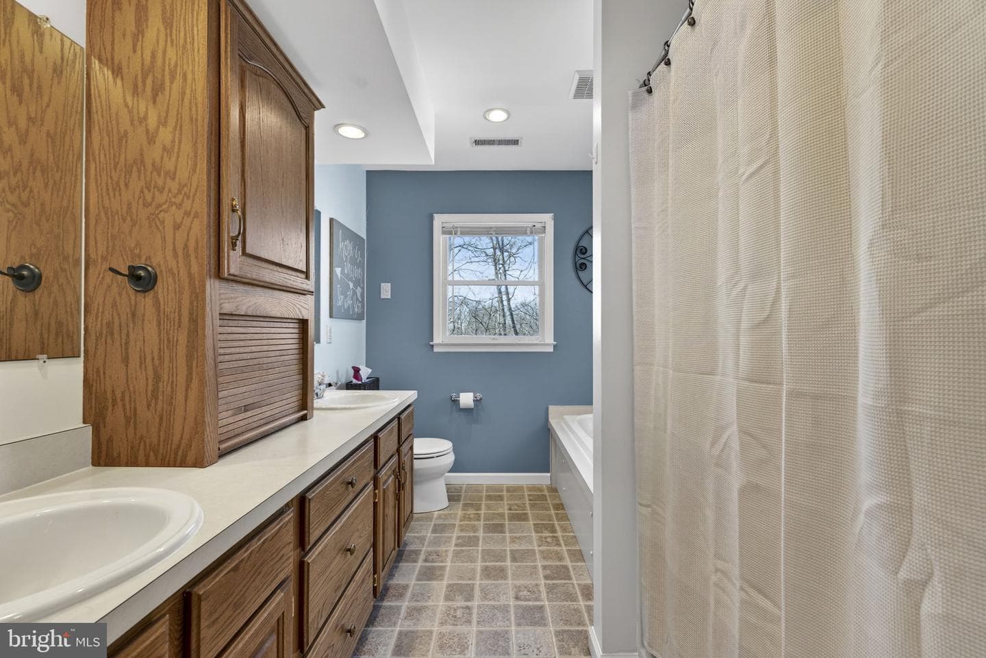 775 Wild Rose Lane photo 29
