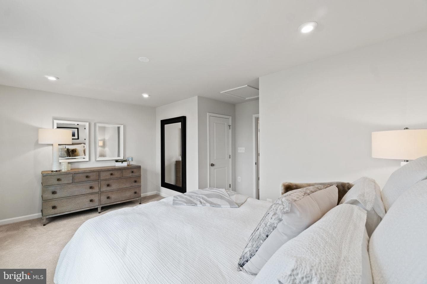 308 Presidents Pointe Avenue #[611] photo 18