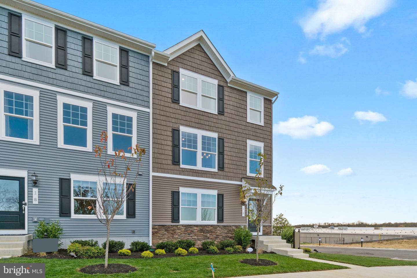 308 Presidents Pointe Avenue #[611] photo 2