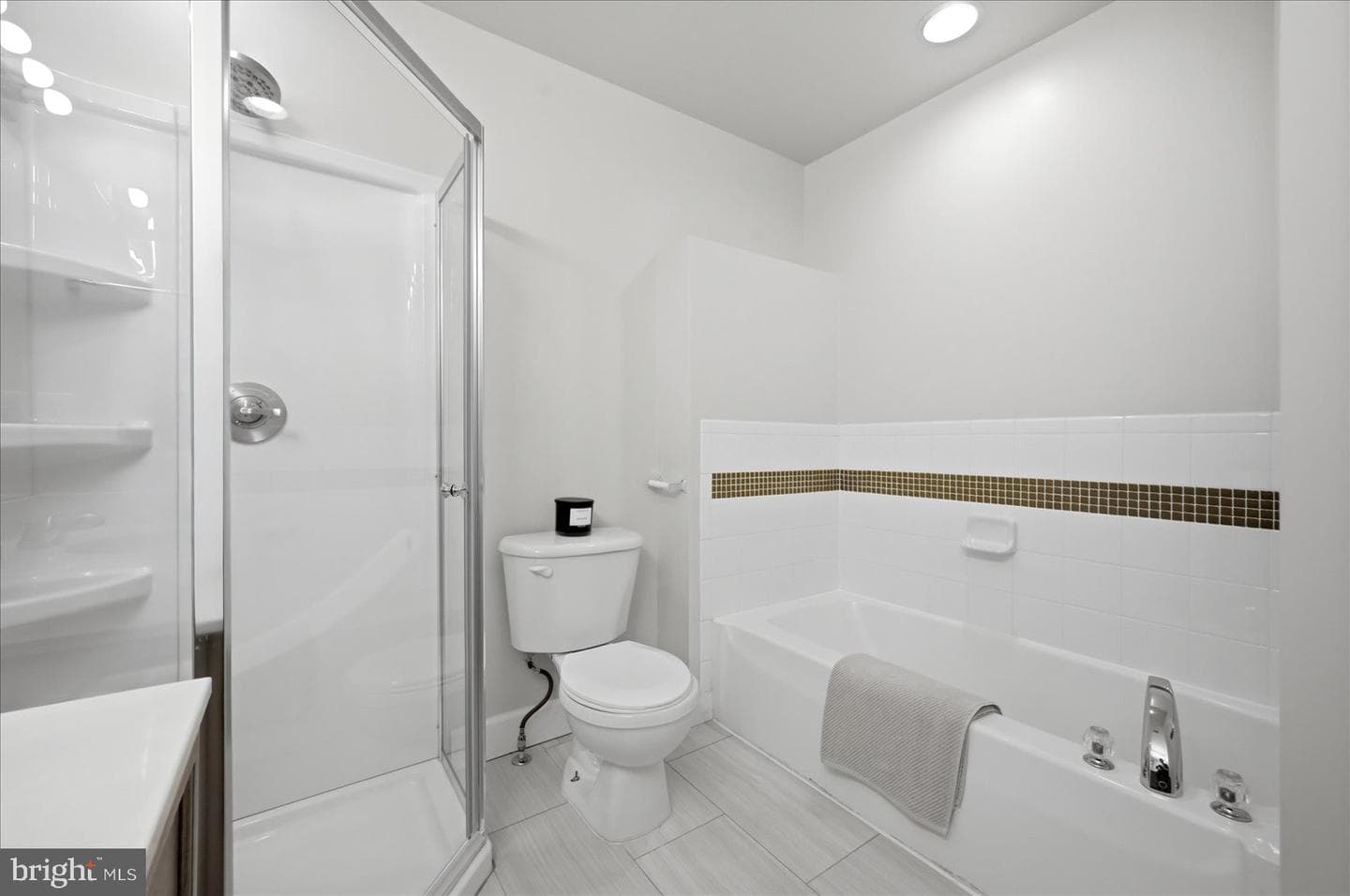 32 Bruce Drive photo 22