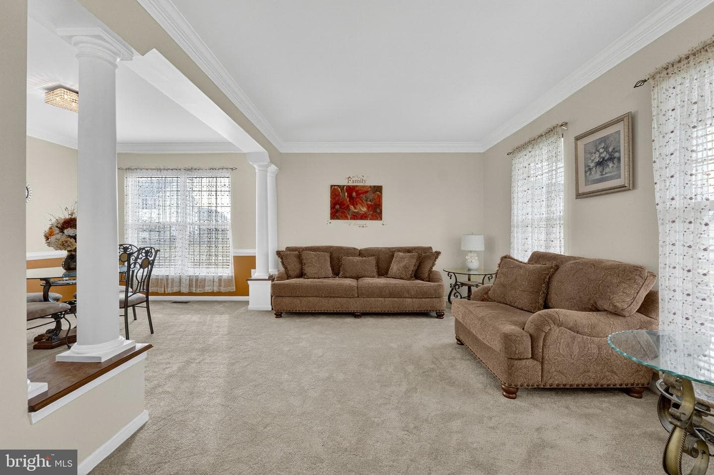 10 Walker Court photo 3