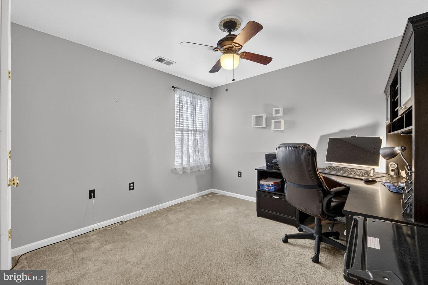 10 Walker Court photo 31