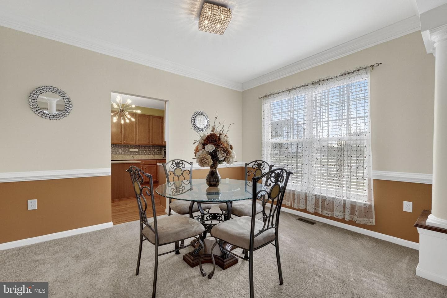 10 Walker Court photo 4
