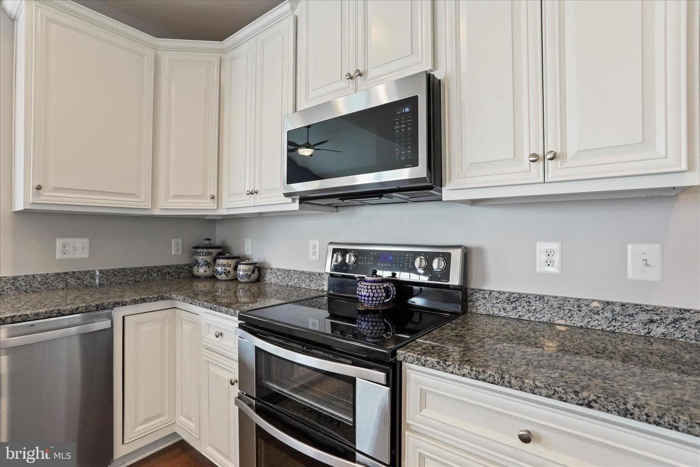 181 Lookout Mountain Court photo 18
