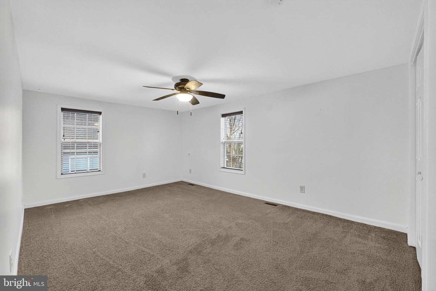 845 Jefferson Avenue photo 32
