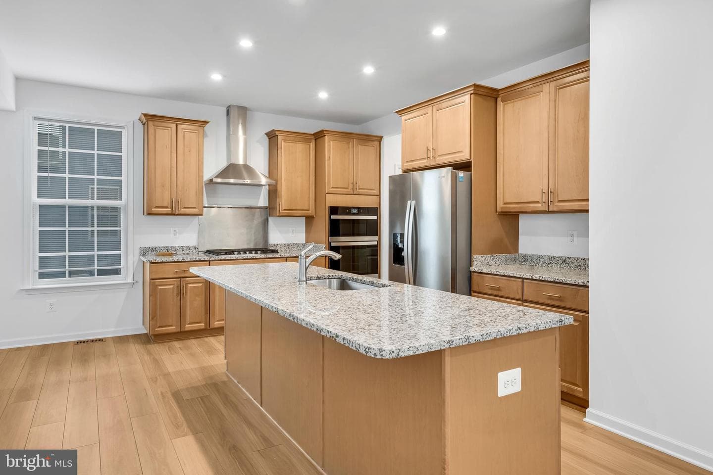 290 Newbury Street photo 17