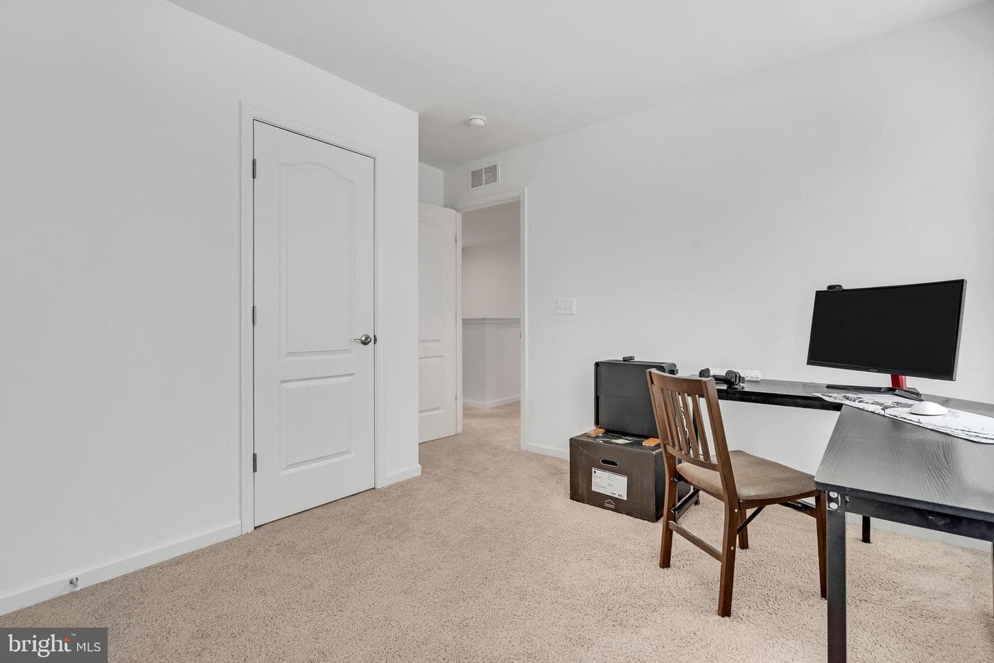290 Newbury Street photo 27