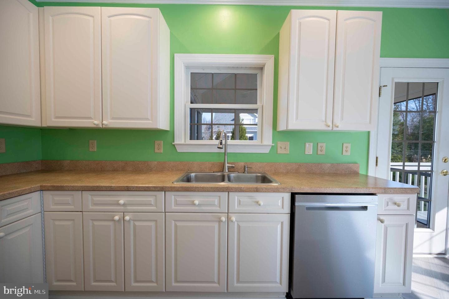 72 Greystone Drive photo 17