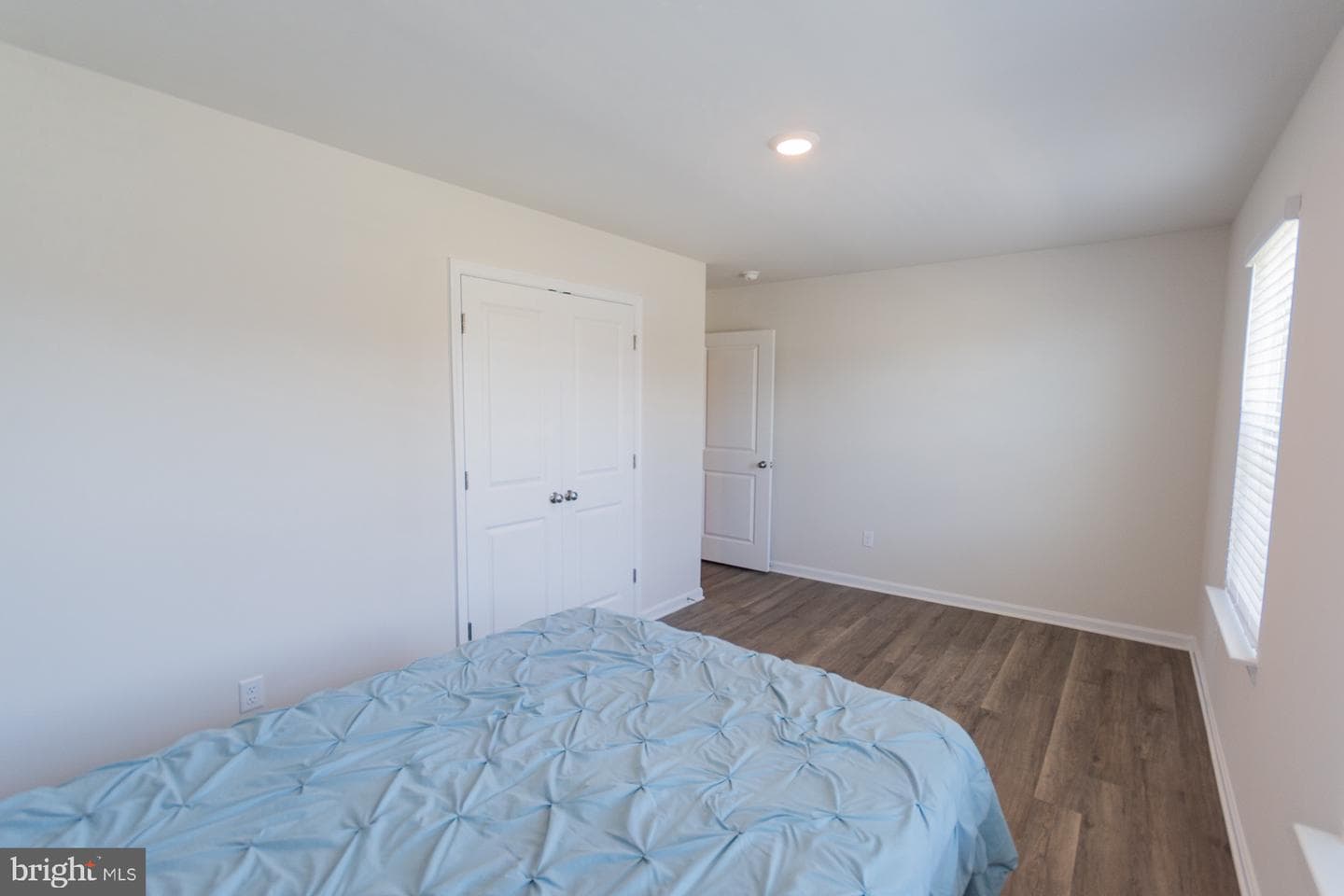 156 Centergate Drive photo 37