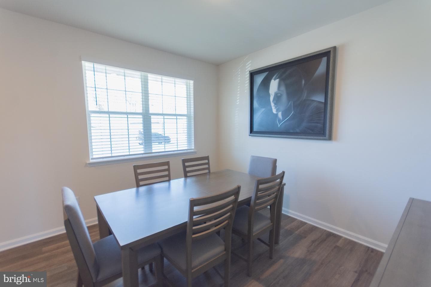 156 Centergate Drive photo 4