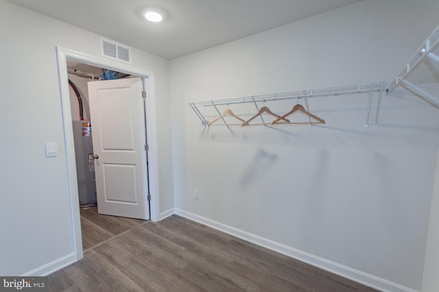 156 Centergate Drive photo 62