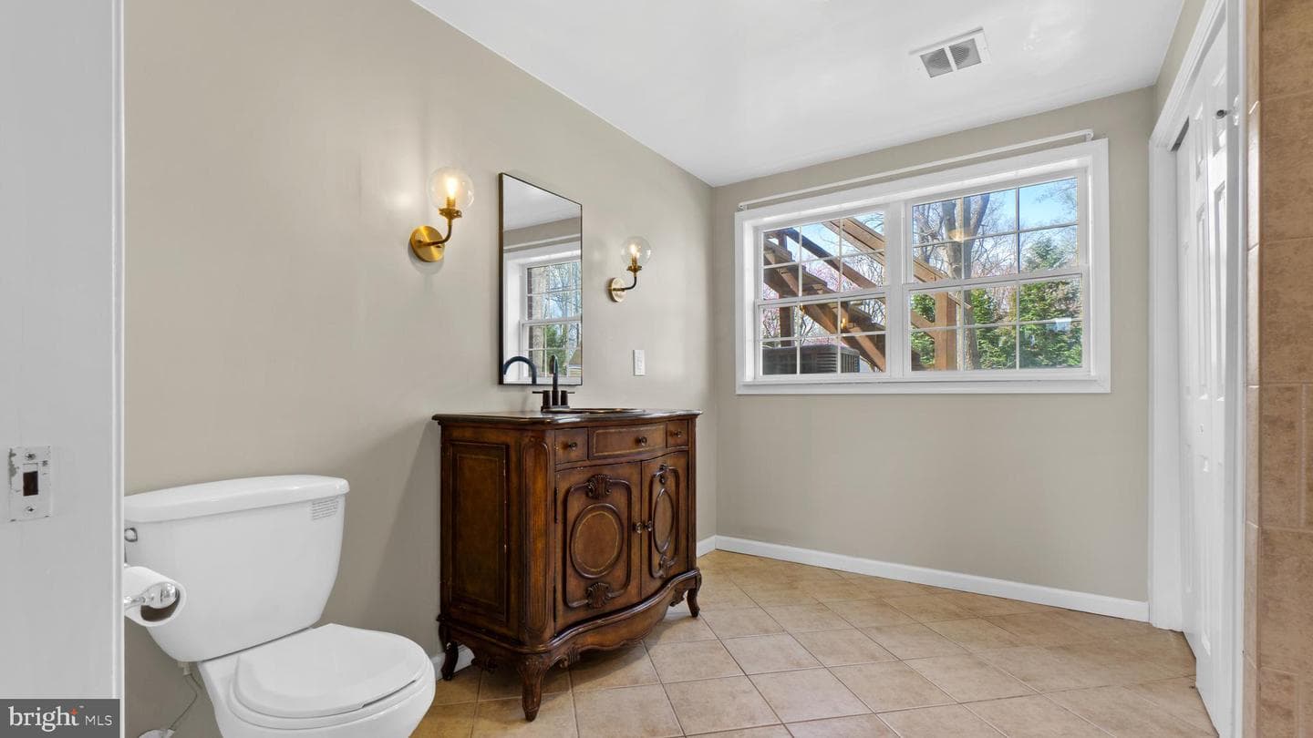 21 Captain Baird Court photo 13