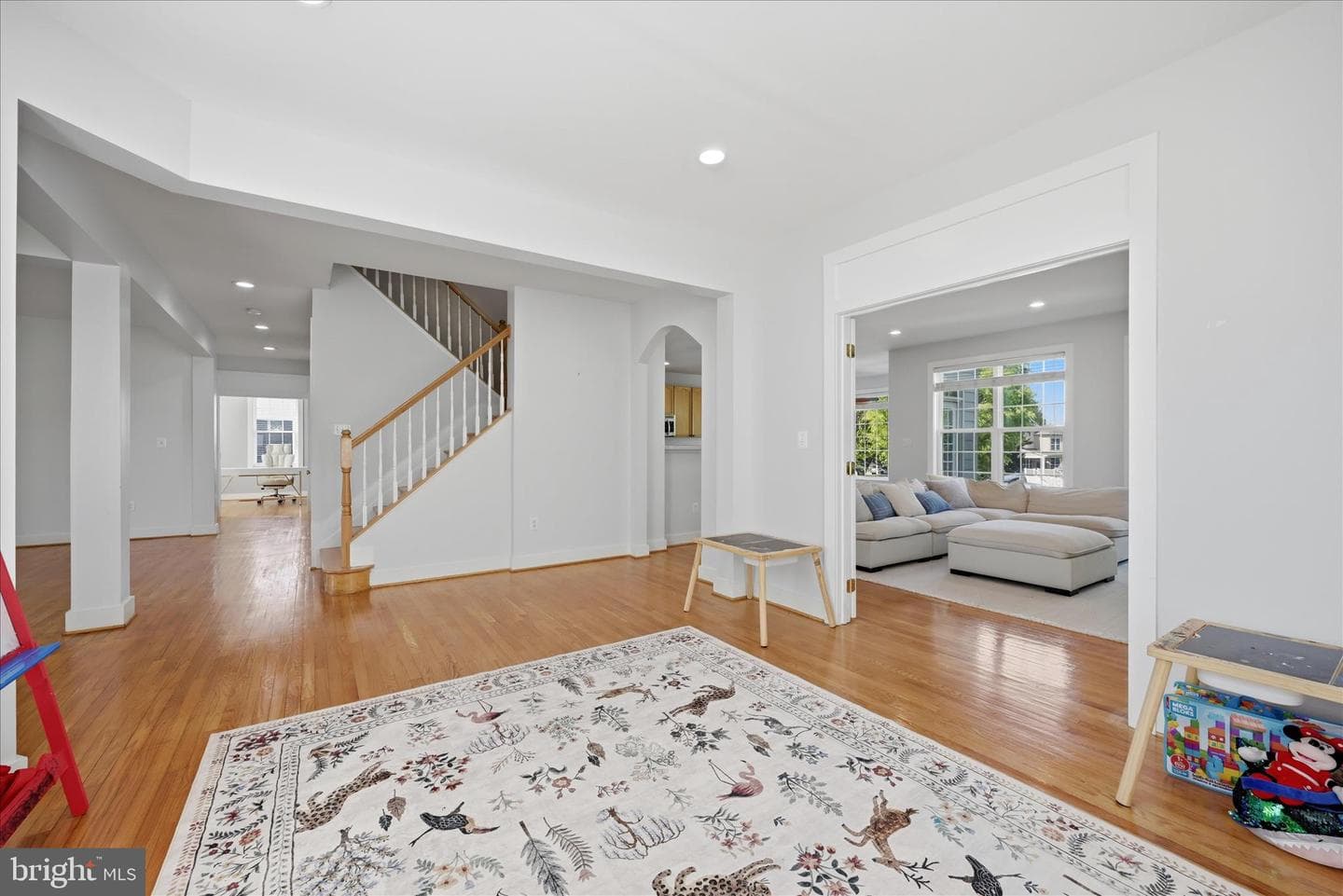 218 Braddock St photo 13
