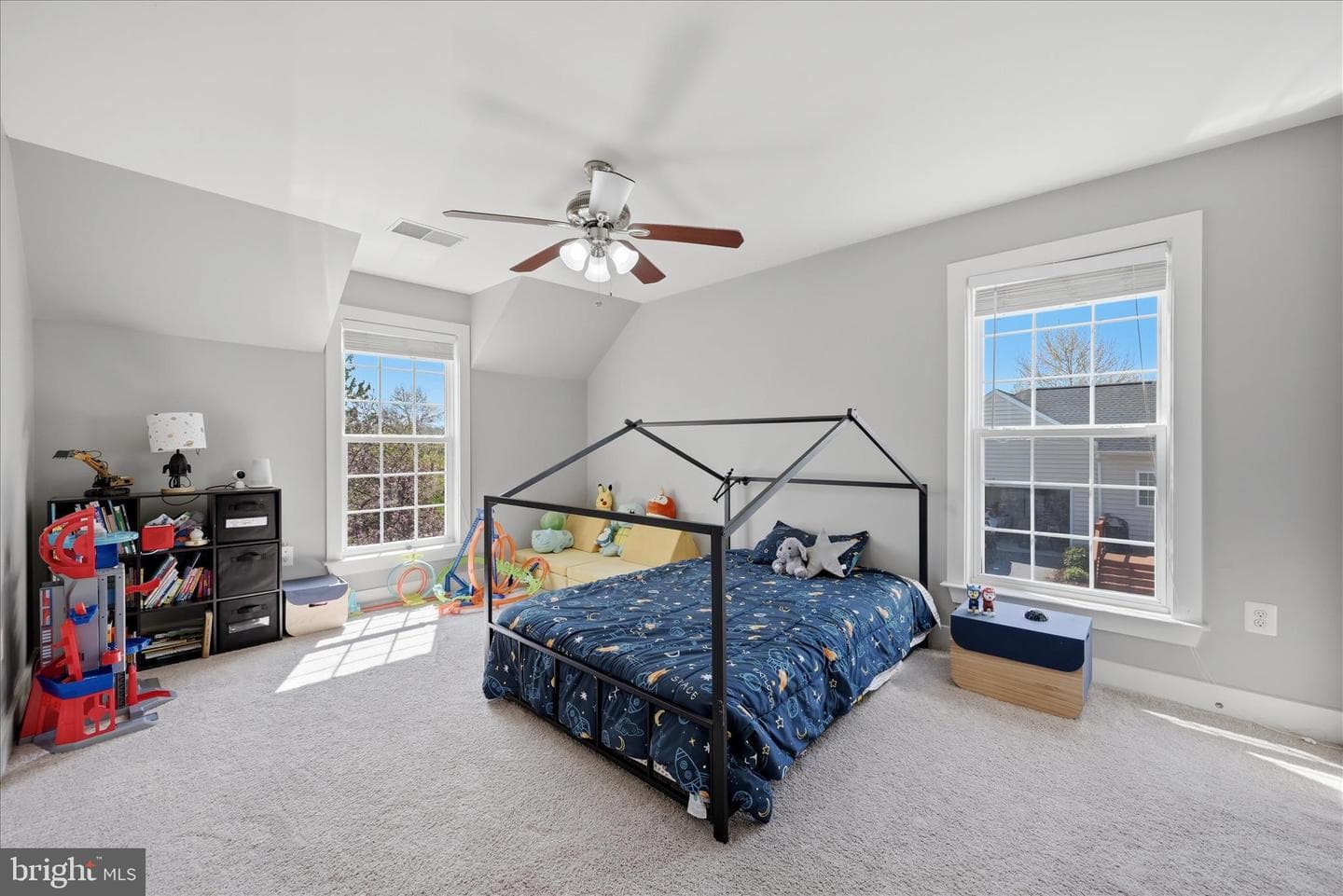 218 Braddock St photo 29