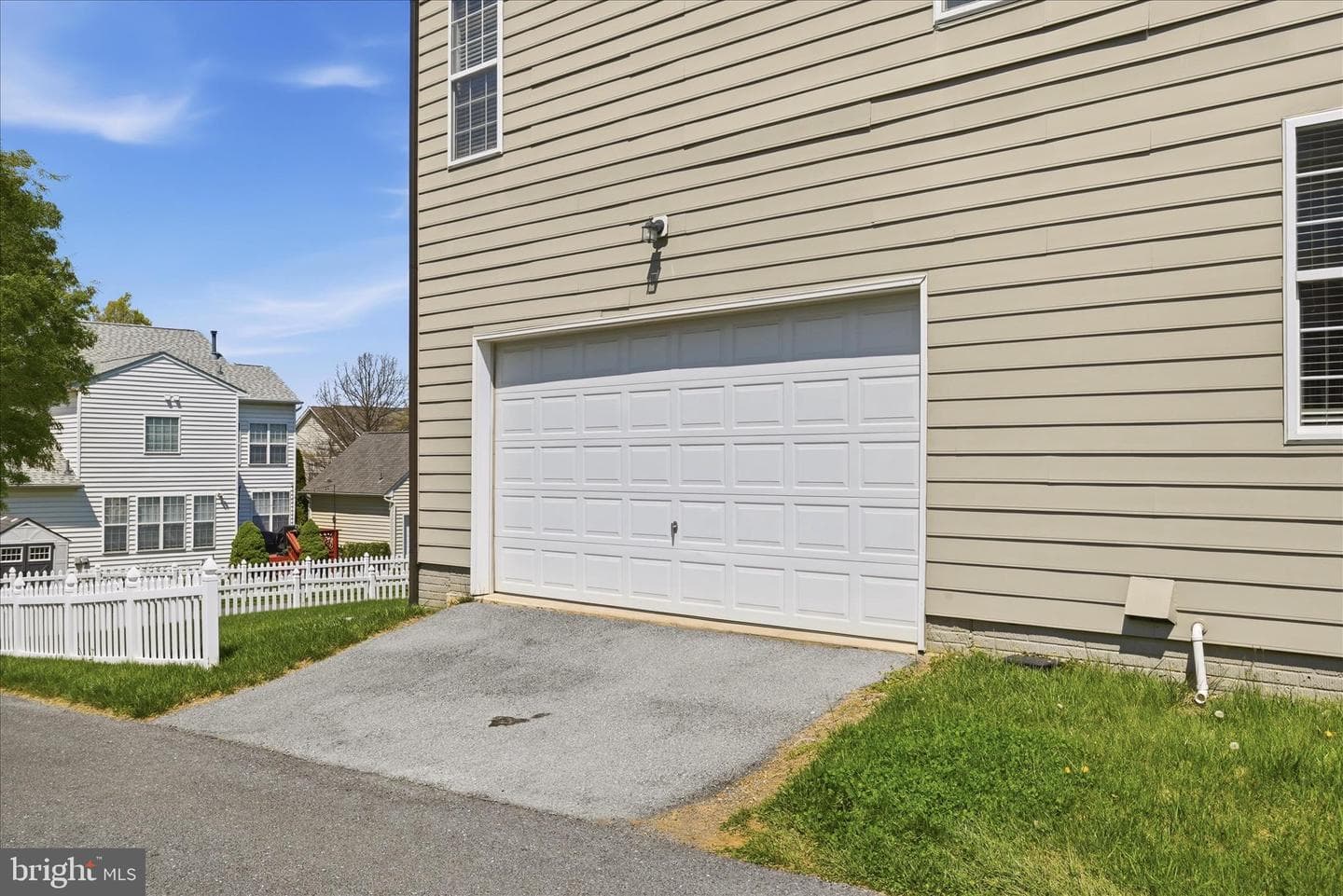 218 Braddock St photo 58