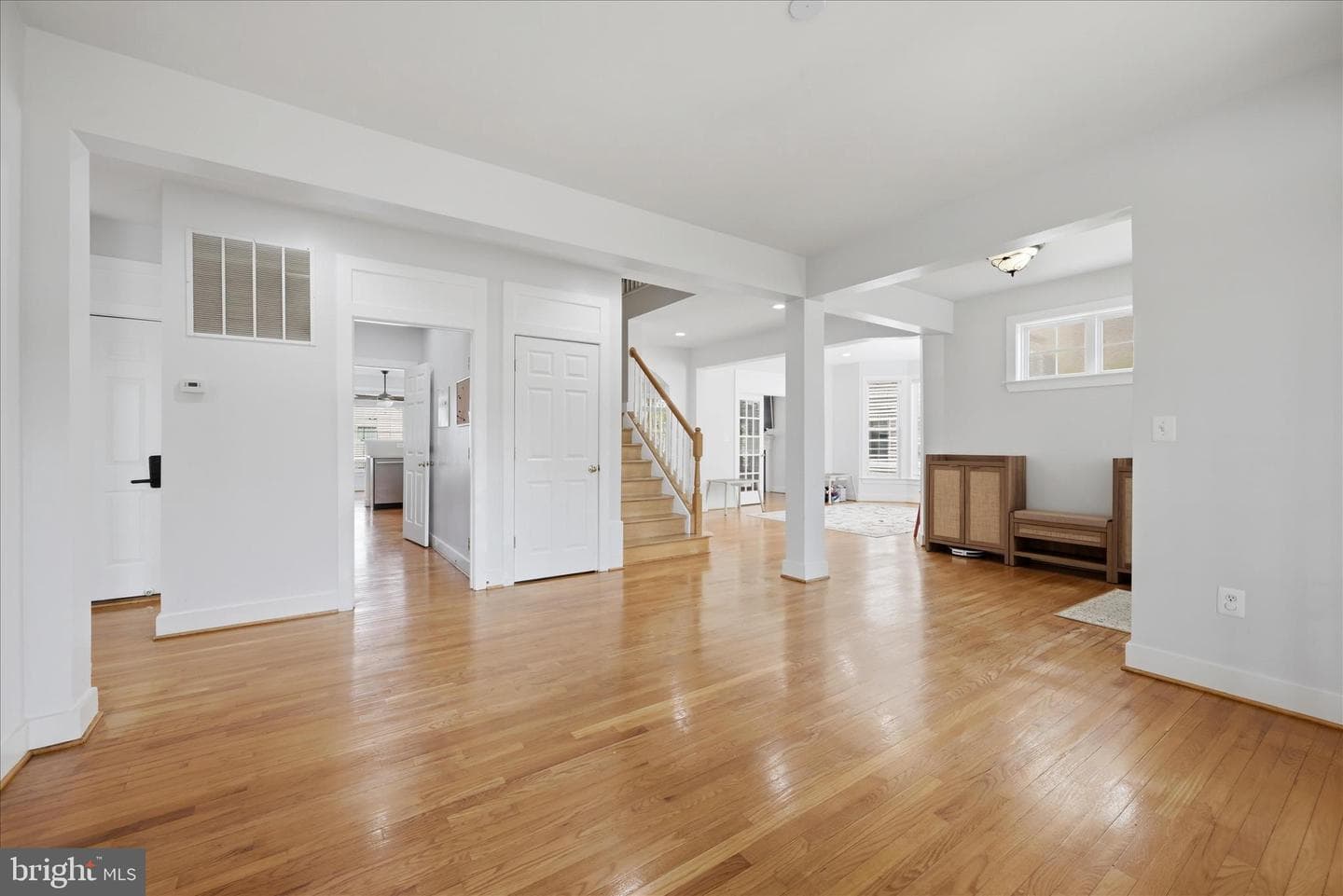 218 Braddock St photo 8