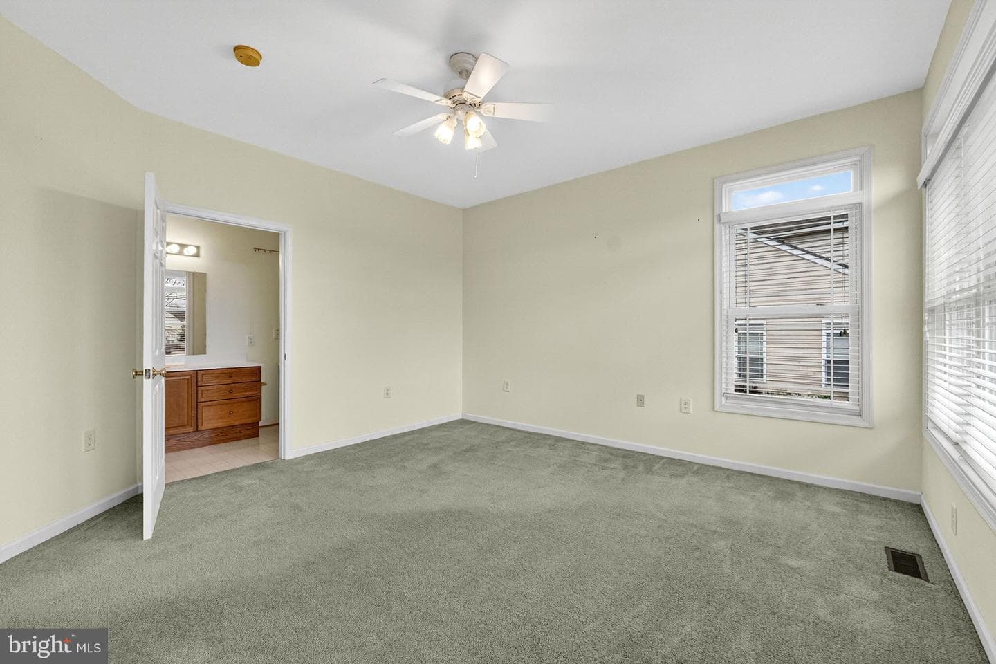 136 Brookline Drive photo 13
