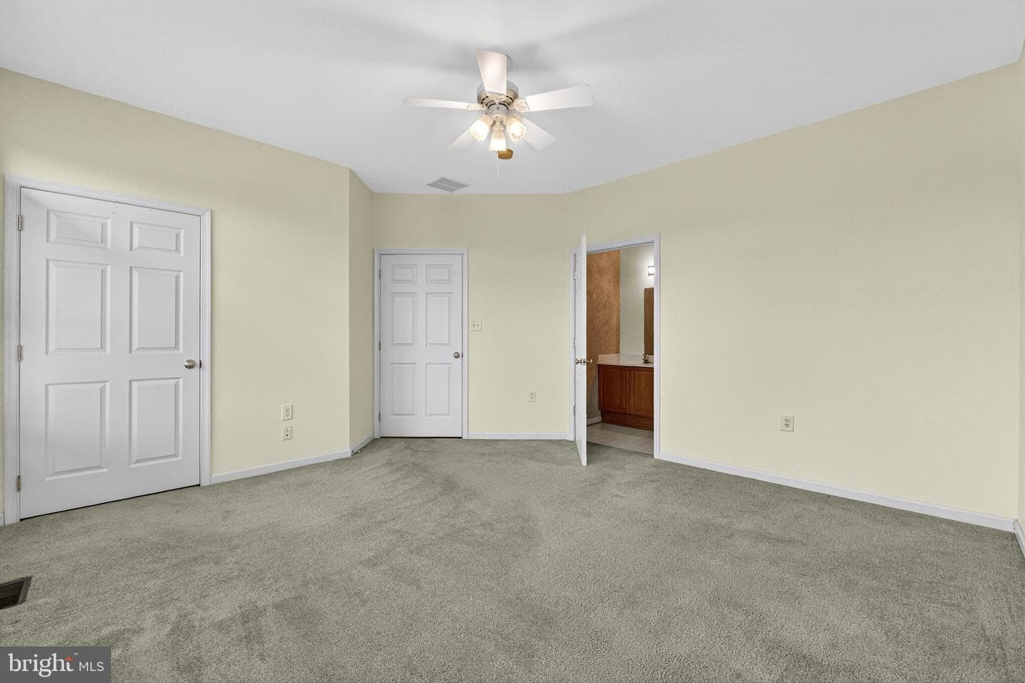 136 Brookline Drive photo 14