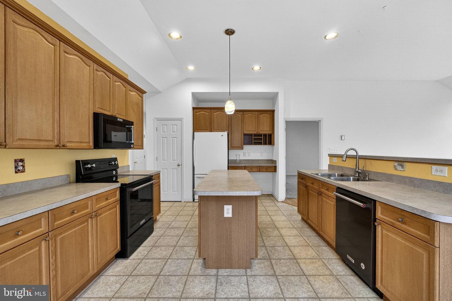 136 Brookline Drive photo 25