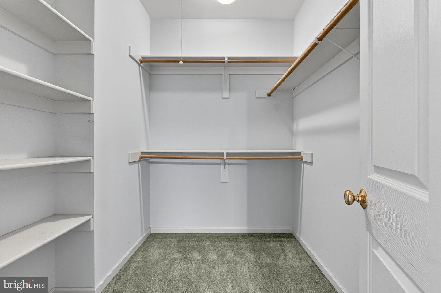 136 Brookline Drive photo 33